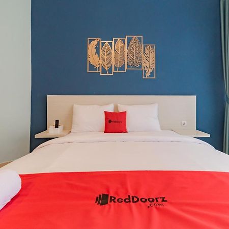 Reddoorz Plus Near Surapati Core Bandung Extérieur photo