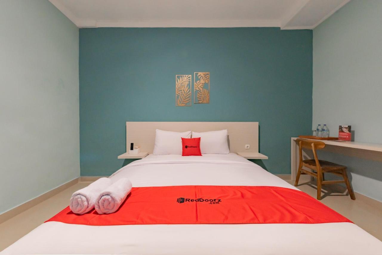 Reddoorz Plus Near Surapati Core Bandung Extérieur photo