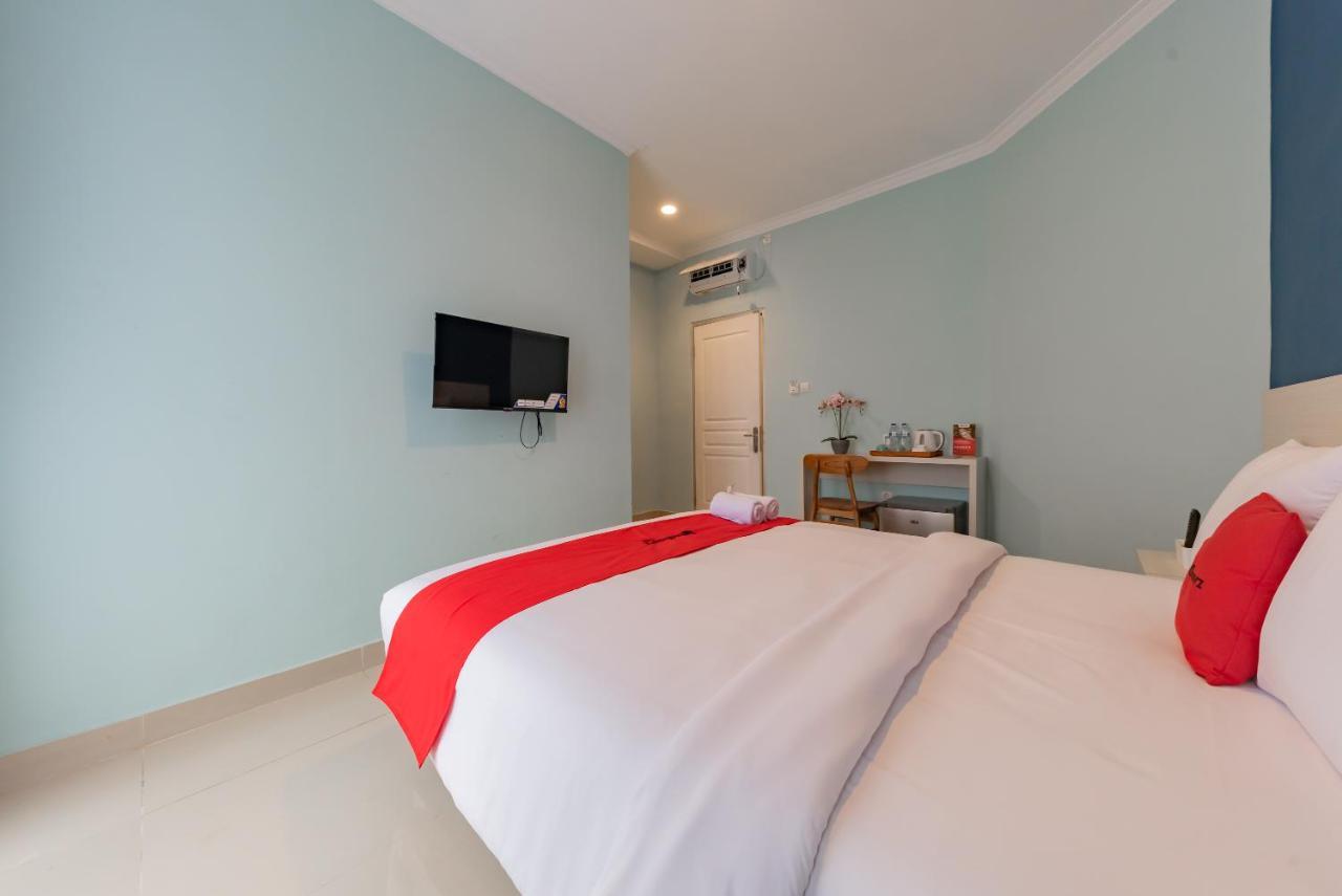 Reddoorz Plus Near Surapati Core Bandung Extérieur photo