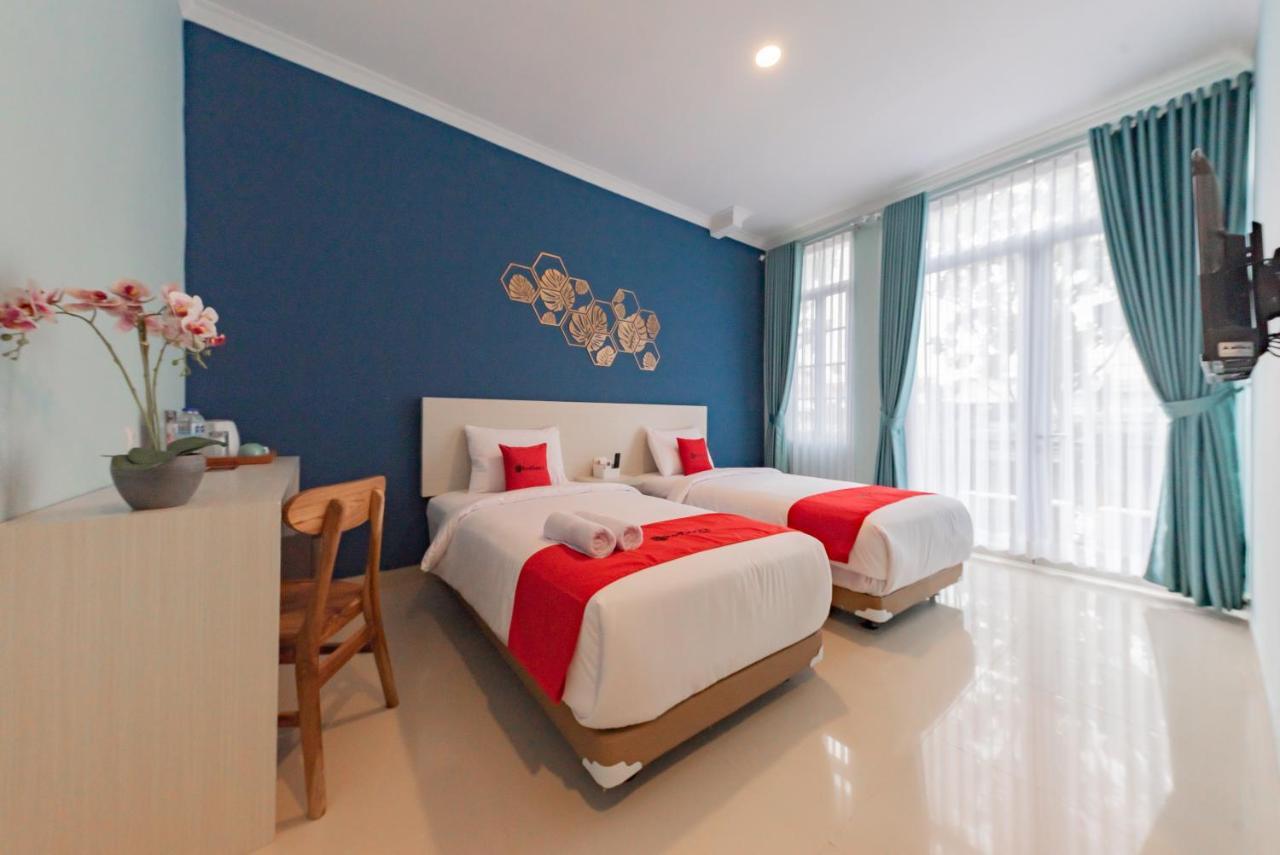 Reddoorz Plus Near Surapati Core Bandung Extérieur photo