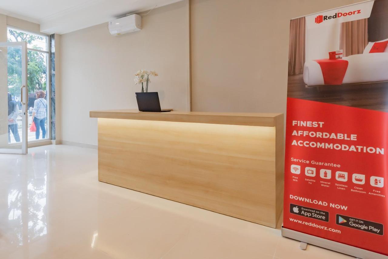 Reddoorz Plus Near Surapati Core Bandung Extérieur photo